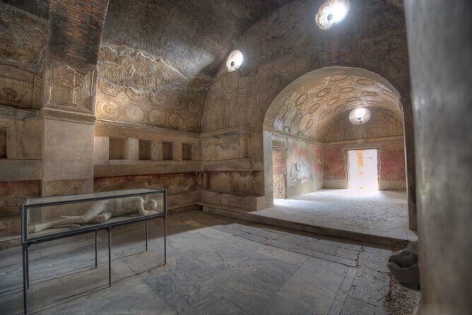 Day Trip of Pompeii, Herculaneum and Vesuvius from Naples - Price and logistics: where the real spending shows up