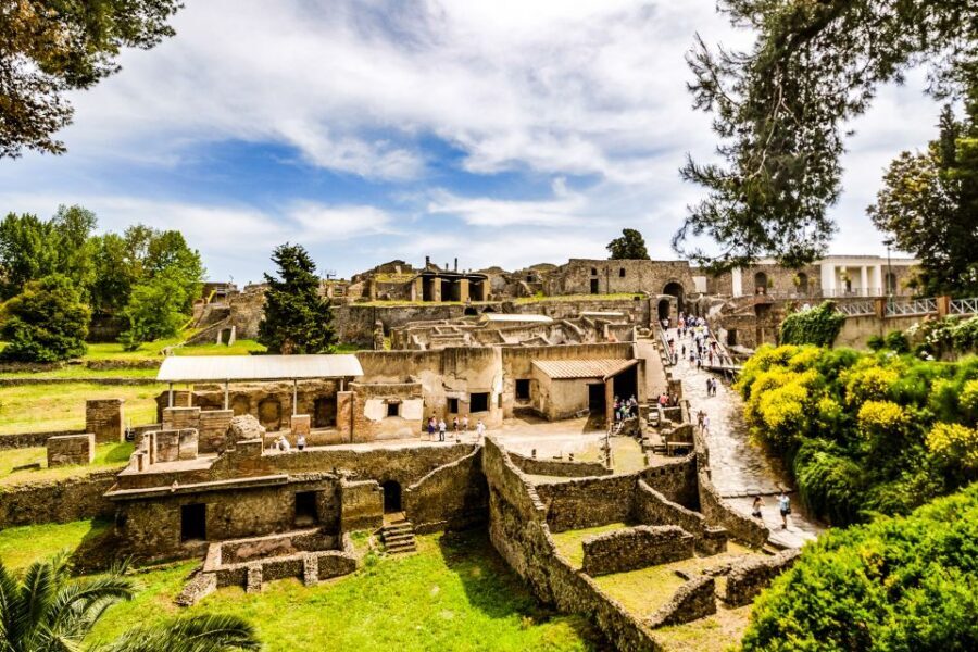 Discover Mt. Vesuvius: Private 3-Hour Tour from Pompeii - Meeting point at Villa dei Misteri: make this easy on yourself