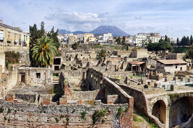Discovering Pompeii and Herculaneum - VIP Tour with Lunch - VIP price: where the value really comes from