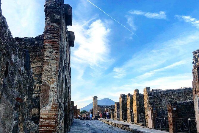 Enjoy Pompeii & Mt. Vesuvius: Semi-Private Tour from Positano - Transportation and Timing: The Real Logistics From Positano
