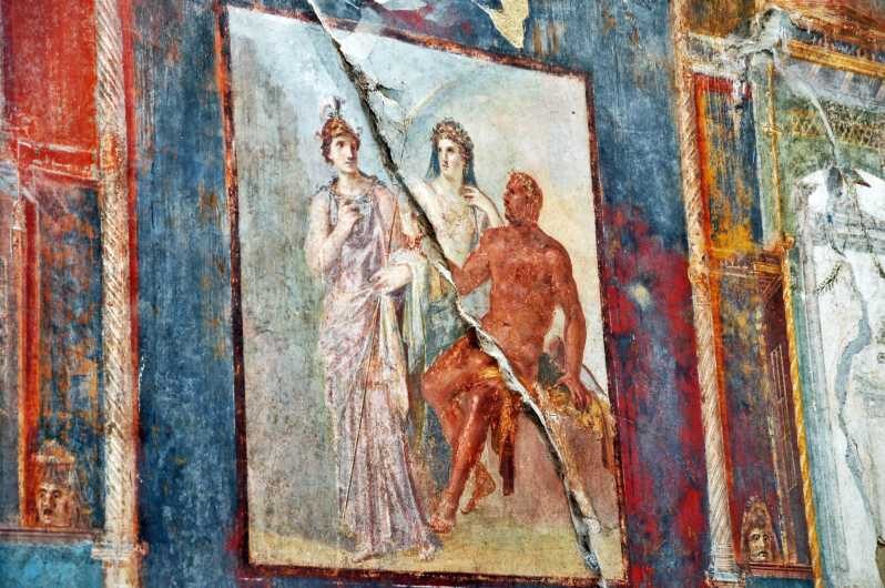 From Naples: Archeological day to Pompeii and Herculaneum - From Naples by coach: the practical side that actually matters