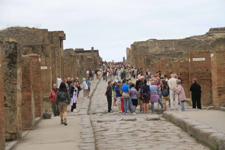 From Naples: Herculaneum, Mount Vesuvius & Pompeii Day Trip - Timing, heat, and uneven walking: how to make the day feel manageable