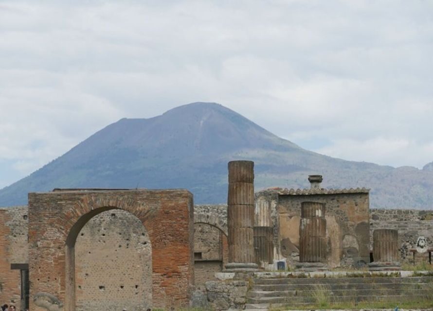 From Naples: Pompeii and Herculaneum VIP Tour with Lunch - Herculaneum: the frescos, the doors, and the “how is this still here?” feeling
