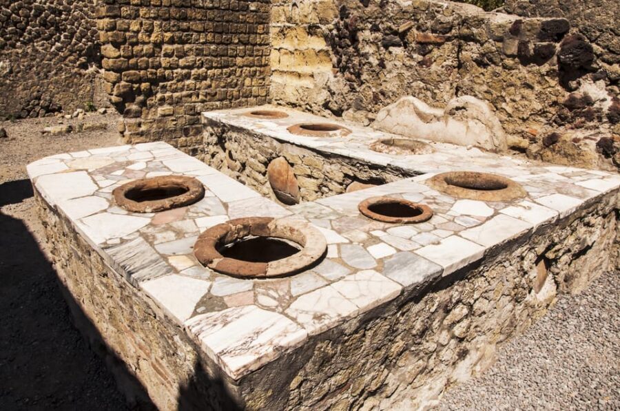 From Naples Port:Pompeii+Vesuvius tour - Naples Port to Vesuvius: the “start easy” part of the day