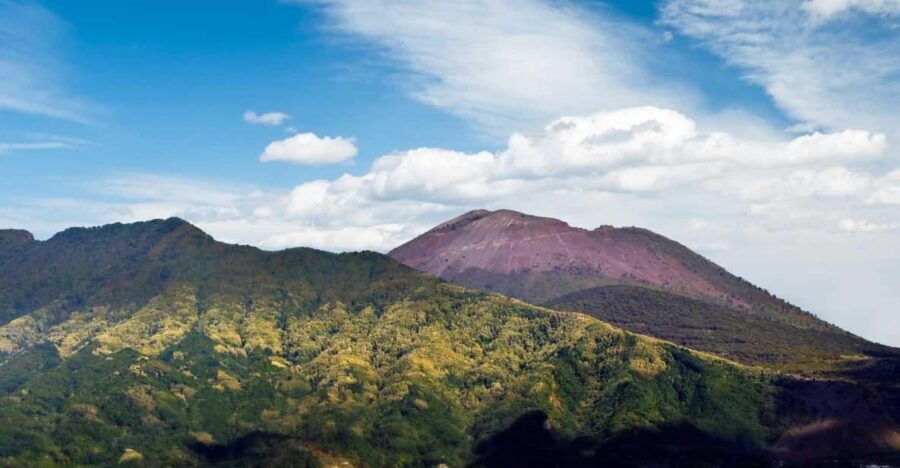 From Naples_ Vesuvius easy transfer+tickets and audioguide - At the top: what you’ll see in the crater area
