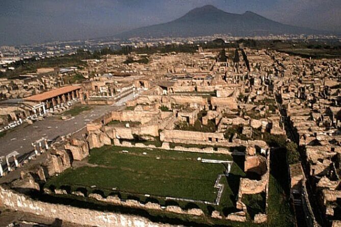 From Pompeii: Day Tour of Pompeii and Vesuvius with Bus Transfer - What you should pack (so Pompeii ruins don’t ruin your day)