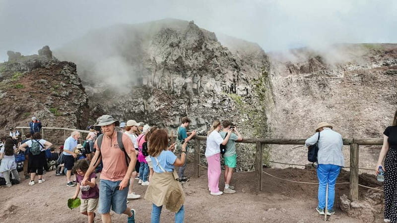 From Pompeii: Mount Vesuvius with bus, ticket and audioguide - The Vesuvius visit window: making the most of your 110 minutes