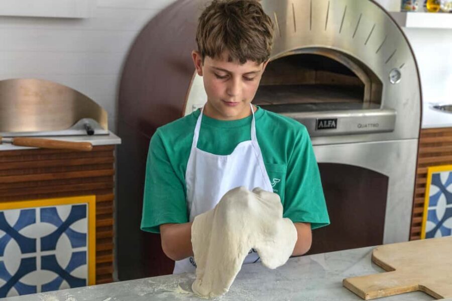 From Sorrento: Pizza-Making Class w/ View of Mount Vesuvius - Who should book this, and who might want a different option