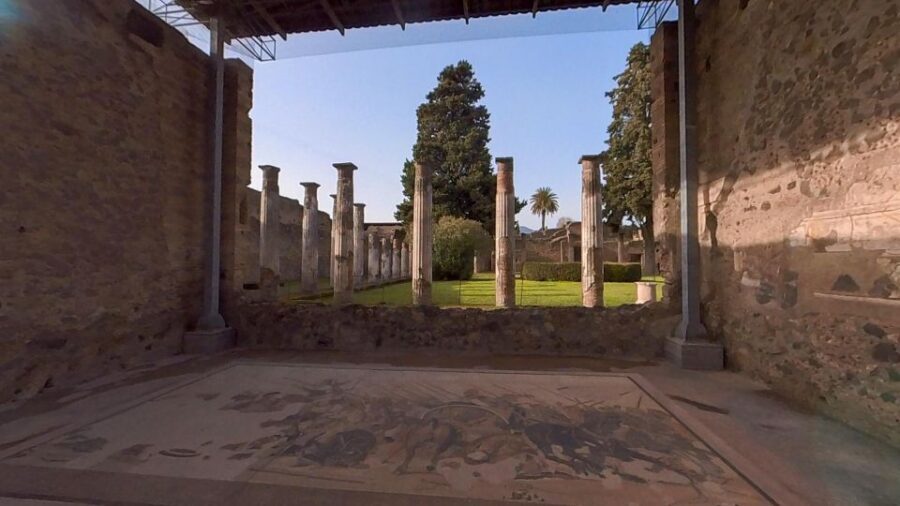 From Sorrento: Pompeii and Vesuvius Guided Tour with Lunch - Getting started: meeting points and bus comfort from Sorrento