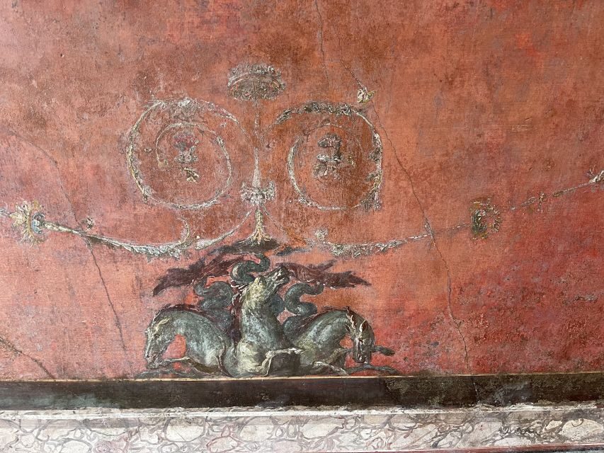 From Sorrento: Pompeii and Vesuvius Skip-the-Line Tour - What the 2-hour guided Pompeii pace feels like