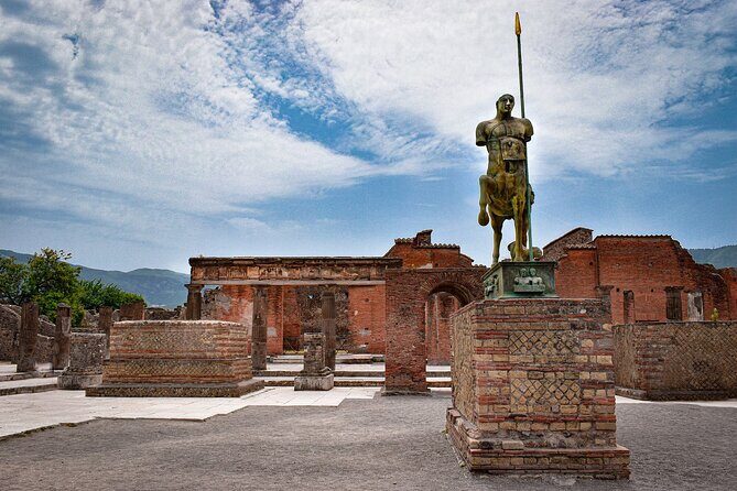 Full-Day Tour to Pompeii and Vesuvius with lunch from Naples - Pompeii in guided form: best use of a 2-hour window