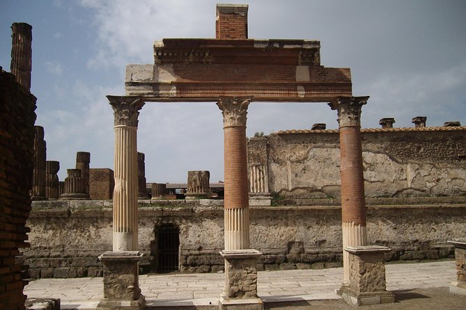 Guided Tour of Pompeii and Herculaneum with Lunch and Ticket - Teatro Grande: theatre, crowds, and why it survived
