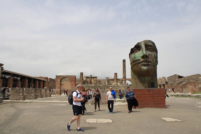 Half-Day Exclusive Private Tour of Pompeii and Herculaneum - Herculaneum Parco Acheologico di Ercolano: wood, food, and mosaics