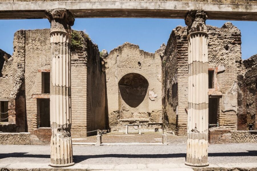 Herculaneum 2-Hour Private Guided Tour - The eruption story: not scary, just clear