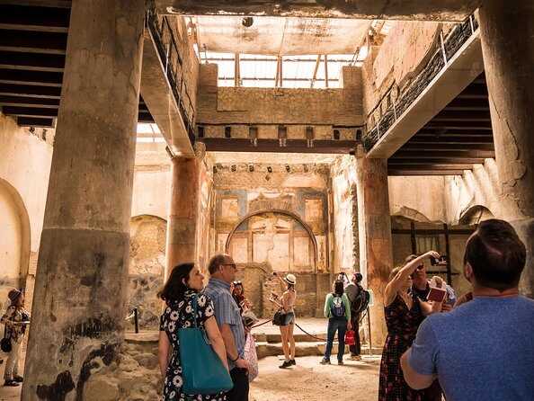 Herculaneum Private Tour with an Archaeologist - Wooden Partitions, Charred Evidence: Partem Domus lignea