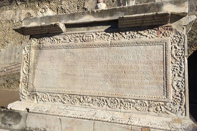 Herculaneum Private Walking Guided Tour 2 hours - Why the preservation of wood, food, and fabrics is a big deal