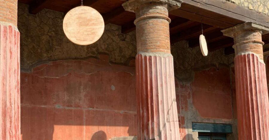 Herculaneum: Tickets & Tour with a Local Archaeologist - Why Herculaneum Feels Different From Pompeii