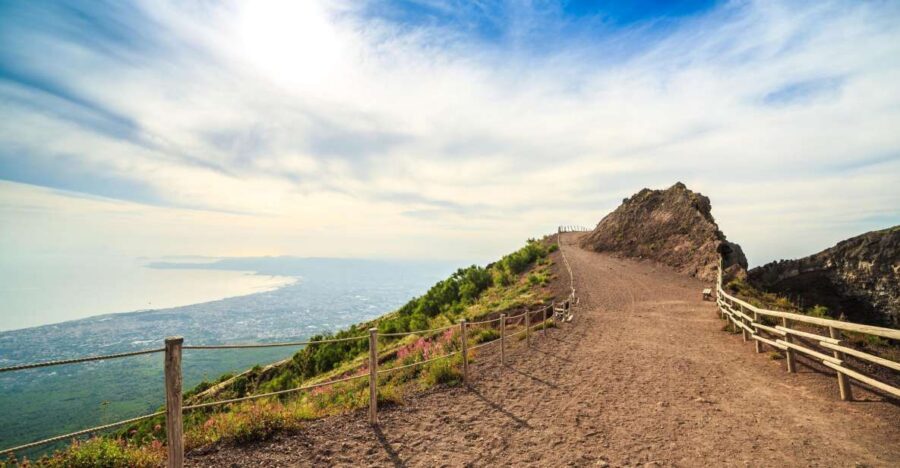 Mount Vesuvius 4-Hour Volcano Tour with Wine Tasting - Key things to know before you go