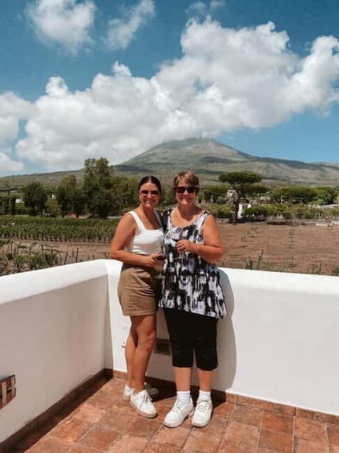 Mount Vesuvius: 5 Wine Tastings with Tour & Lunch Included - Key highlights at a glance