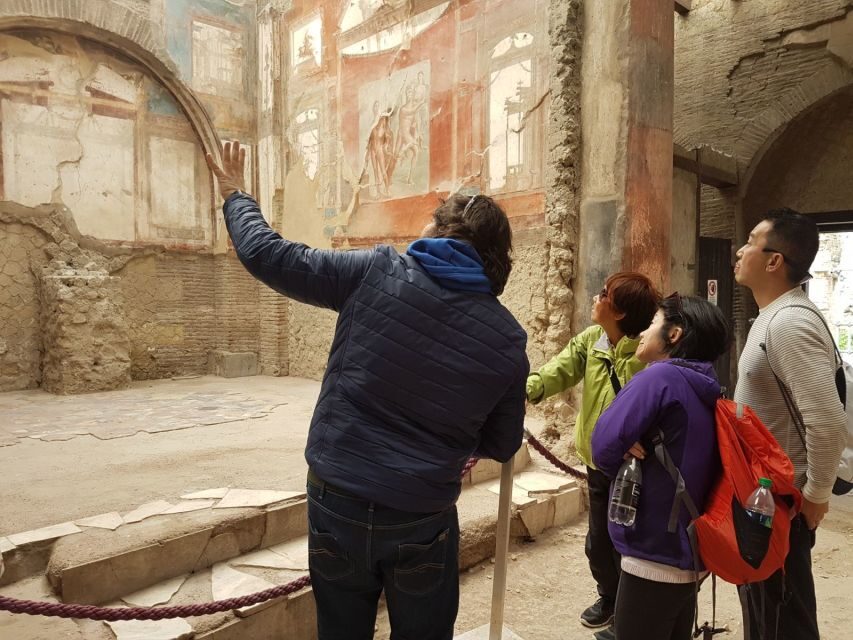 Naples: Pompeii and Herculaneum Private Walking Tour - The Transfer: Train Time Between Two Ancient Worlds