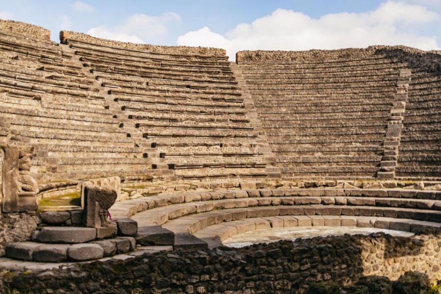 Naples: Pompeii and Mt. Vesuvius with Lunch and Wine Tasting - Who this tour suits best (and who should think twice)
