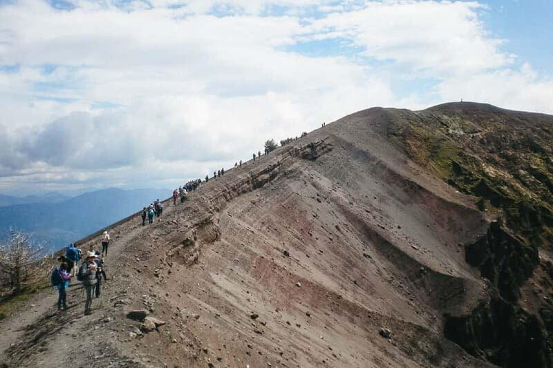 Naples: Pompeii and Vesuvius Day Trip - Naples to Vesuvius National Park: the ride matters