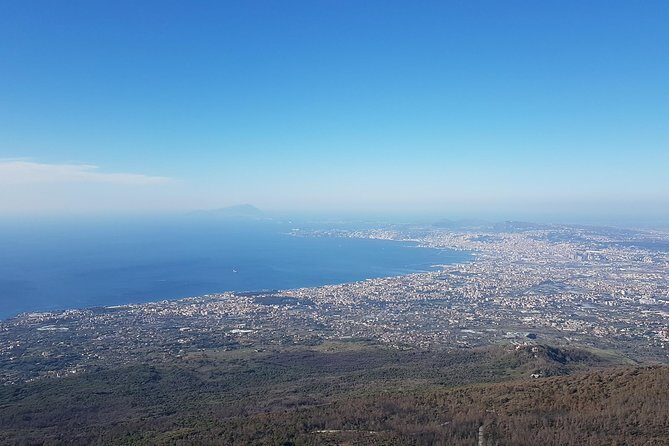 Naples: Pompeii, Herculaneum, and Vesuvius Tour by Minivan - Getting to Pompeii: the van ride and first impressions