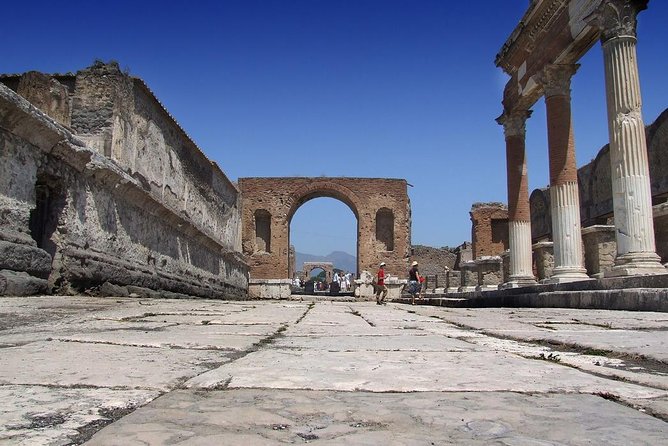 Naples: Pompeii & Herculaneum Day Trip – Small Group Tour - Key things I’d look for before booking