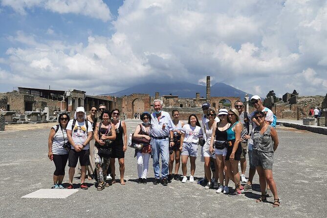 Naples Shore Excursion Mt Vesuvius and Pompeii Day Trip - What the schedule really means on a cruise day