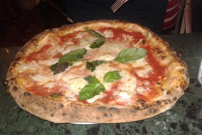 Pizza Tour | Vesuvius & Pompeii included pizza with driver - Door-to-door Naples logistics (without the headache)