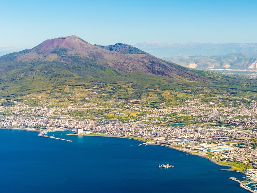 Pompei: Vesuvius and Herculaneum Tour - Transportation and Group Pace: Comfortable Minibus, Short Transfers