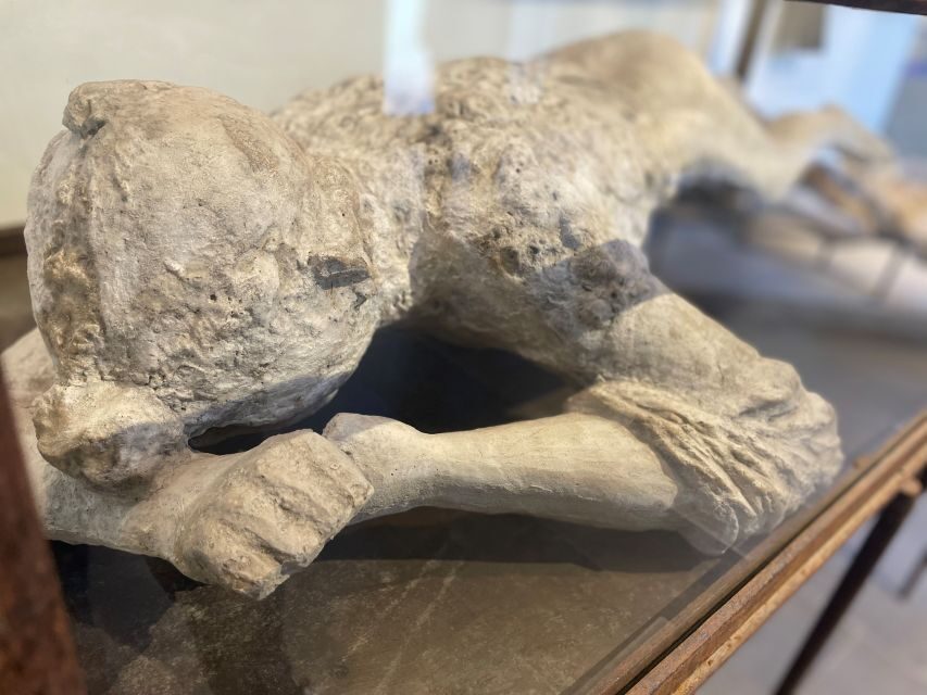 Pompeii and Herculaneum: Guided Tour with an Archaeologist - Pompeii walk: from Porta Marina Inferiore to the Forum