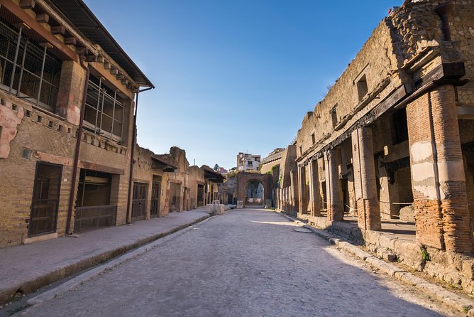 Pompeii and Herculaneum small group Excursion from Naples - The archaeologist guide: why you feel oriented, not overwhelmed