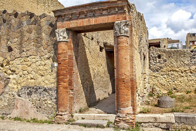 Pompeii and Herculaneum Small Group Tour with an Archaeologist - Who should book this Pompeii and Herculaneum archaeologist tour?