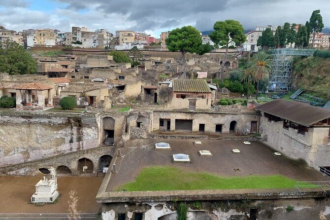 Pompeii and Herculaneum with Wine Tour - Pickup, timing, and how long you’re really out (6–9 hours)