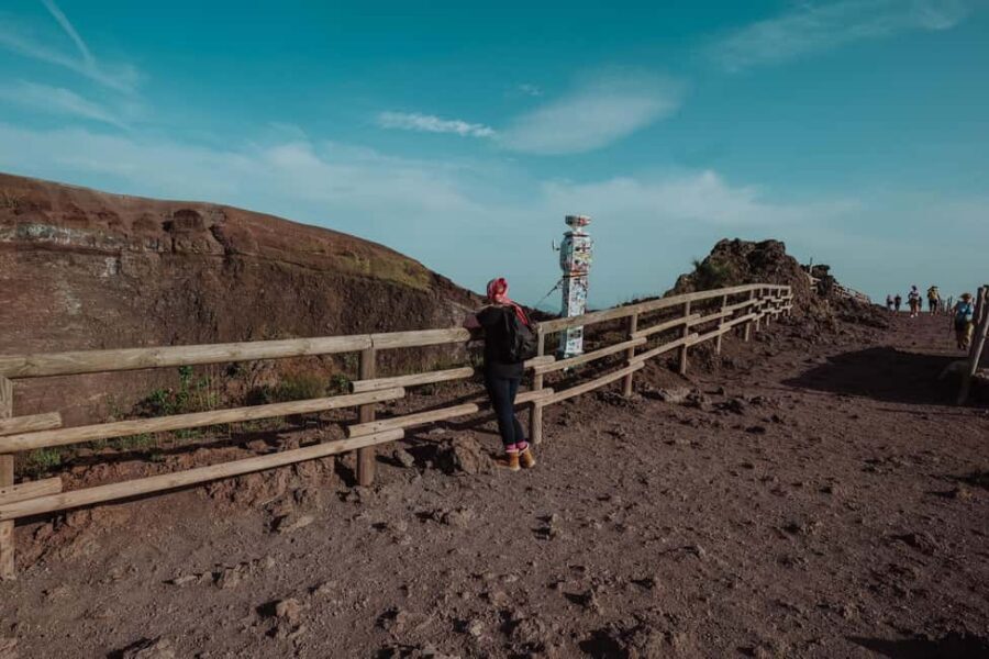 Pompeii and Mount Vesuvius excursion from Naples - Getting Started in Naples: the meeting point that saves time