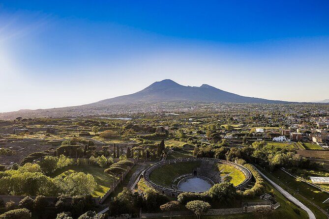 Pompeii and Vesuvius Tour with Pickup - Vesuvius by volcanology guides: crater path and fumaroles
