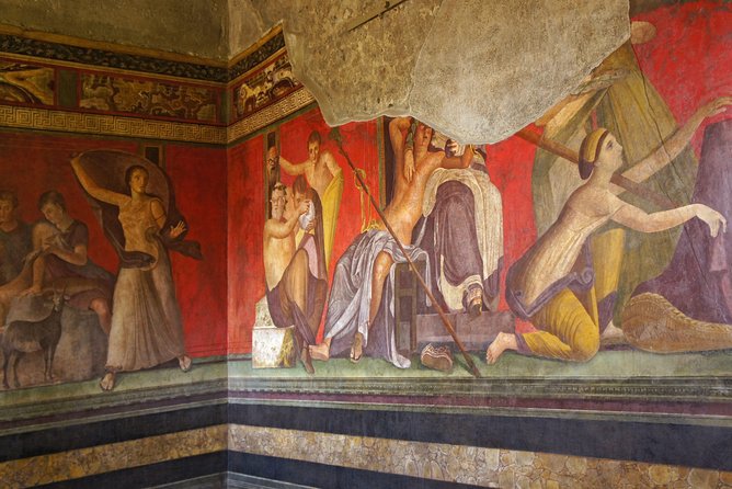 Pompeii, Herculaneum and Winery on Vesuvius with an Archaeologist - The private logistics that make a long day easier