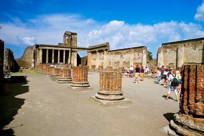 Pompeii & Herculaneum Day Trip from Naples with Lunch - Lunch Break in Italy: Keeping the Ruins Stress Low