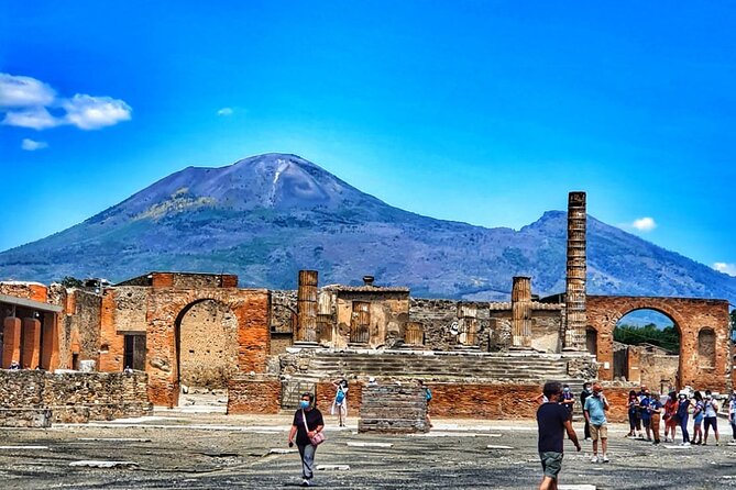 Pompeii & Mount Vesuvius Tour with Guided Visit, Tickets & Lunch - The Lupanar stop: uncomfortable, fascinating, and very human