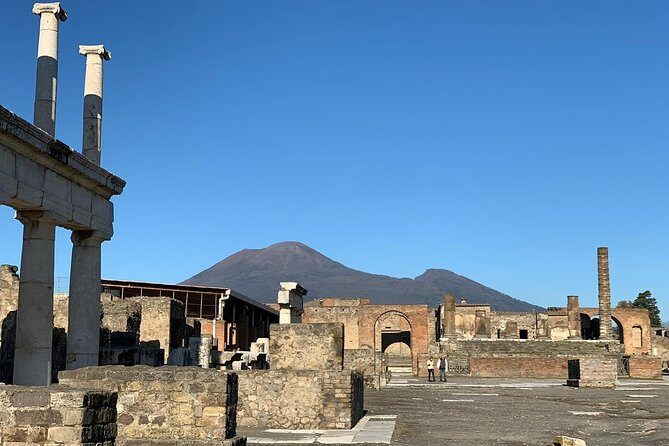Pompeii Small Group Tour & Food/Wine tasting at Mt. Vesuvius - Getting the most out of a 5-hour day