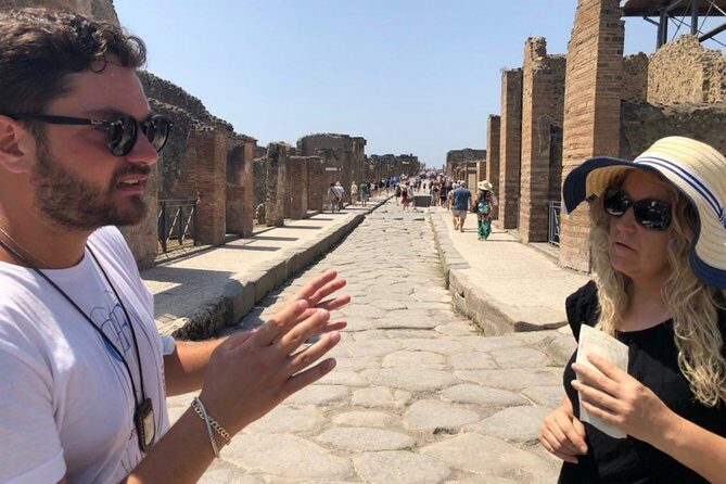 Pompeii Small Group Tour & Food/Wine tasting at Mt. Vesuvius - Who should book this Pompeii + Vesuvius wine tour