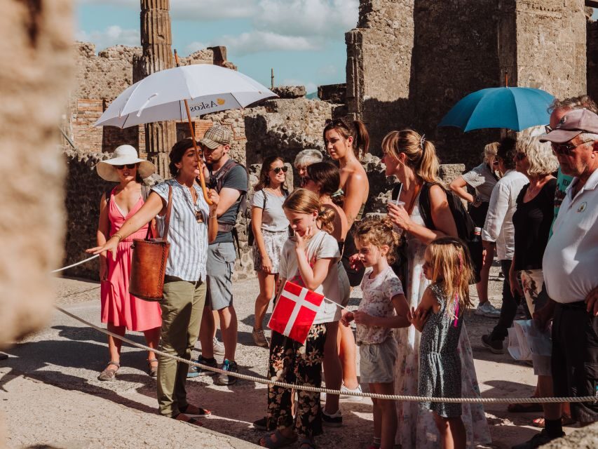 Pompeii: Small-Group Tour of Pompeii and Herculaneum - Key things you will notice right away