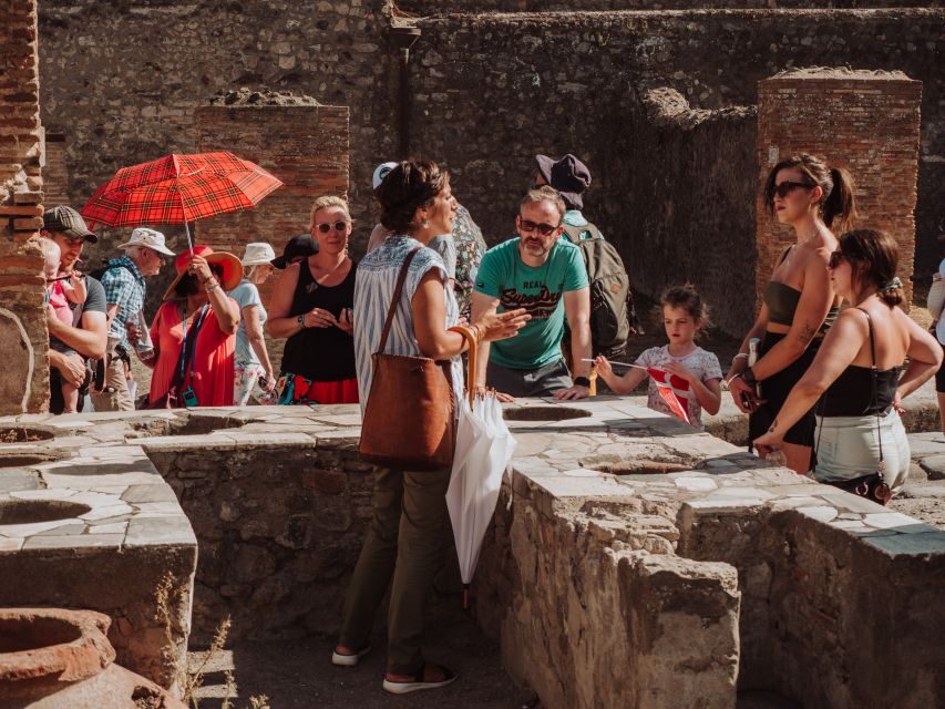 Pompeii: Small-Group Tour of Pompeii and Herculaneum - The archaeologist guide factor: hearing the story, not just reading signs