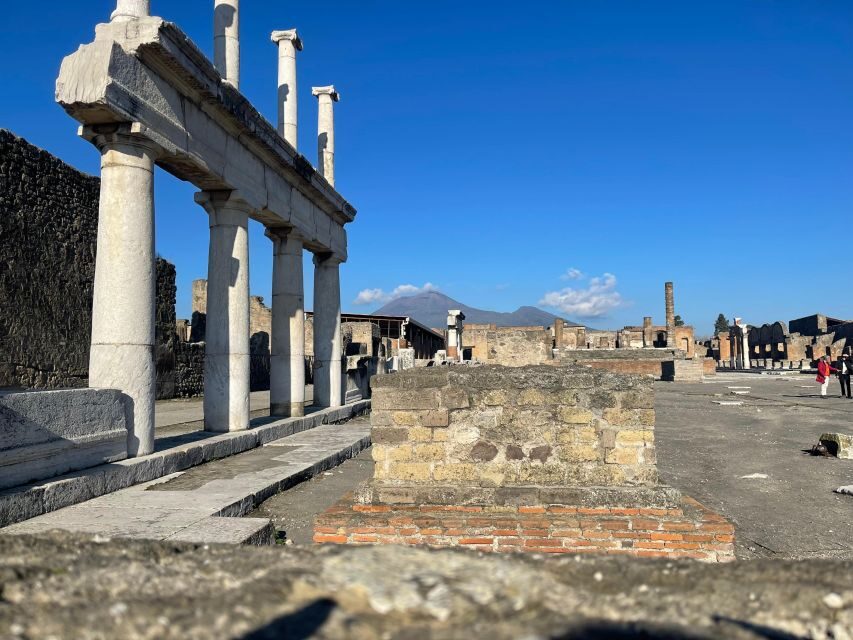 Pompeii-Vesuvius & Winery All Inclusive Tour From Positano - Pompeii: Guided Time in the Streets Before the Eruption