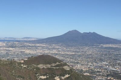 Pompeii & Vesuvius with Lunch & Wine Tasting from Amalfi Coast - Pompeii Archaeological Park With a Guide: What You Get in Two Hours
