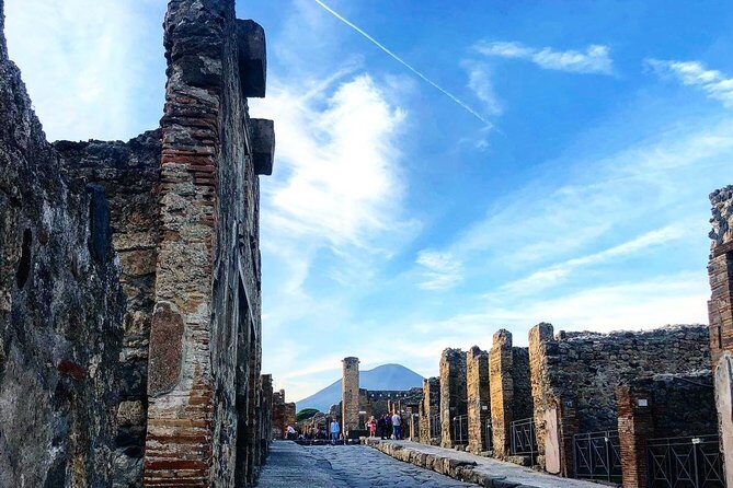 Pompeii & Vesuvius with Wine Tasting from the Coast - Practical Pompeii tips that make a difference