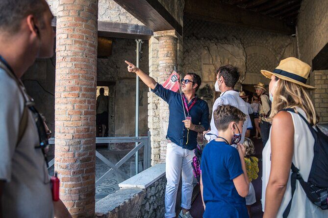 Priority Access Pompeii & Mt. Vesuvius Full day from Sorrento - Lunch break: how to handle it without losing your whole afternoon