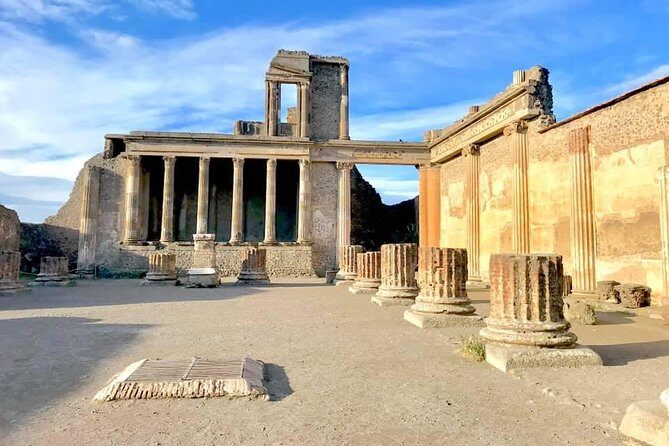 Private Guided Tour of Pompeii and Herculaneum - Stop 2: Parco Acheologico di Ercolano, plus a transfer that’s handled