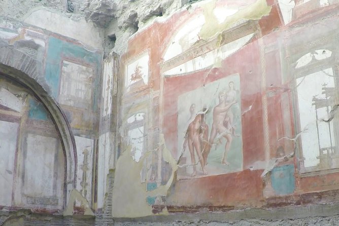 Private Pompeii and Herculaneum from SORRENTO - What’s included on board: AC, Wi‑Fi, bottled water, and live commentary